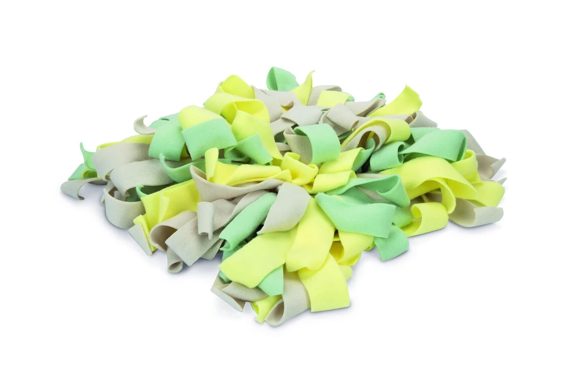 Beeztees Puppy Plush Snuffle Mat 22 X 22 X 4cm 3 Beeztees Puppy Plush Snuffle Mat 22 X 22 X 4cm